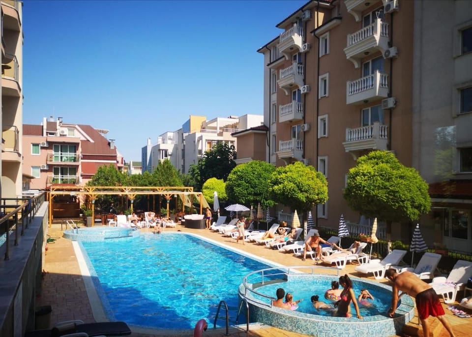 Tropics Hotel - Ultra All Inclusive Hotel in Burgas Province