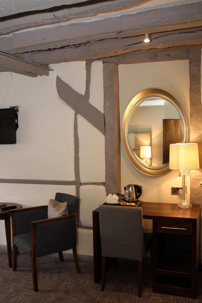 The Legacy Rose & Crown Hotel Inn in Salisbury