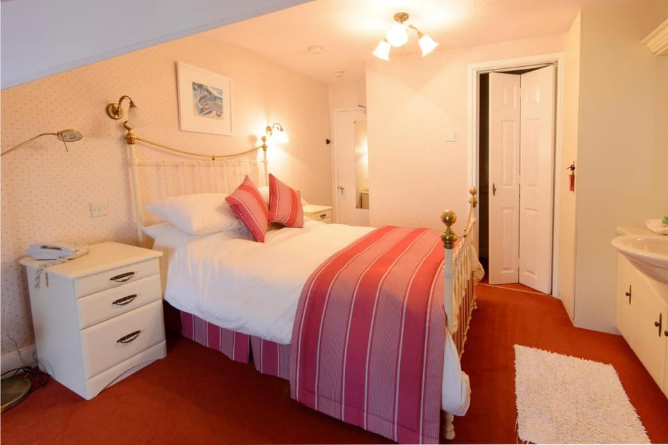 Bishopsgate House Hotel Bed and Breakfast in Wales