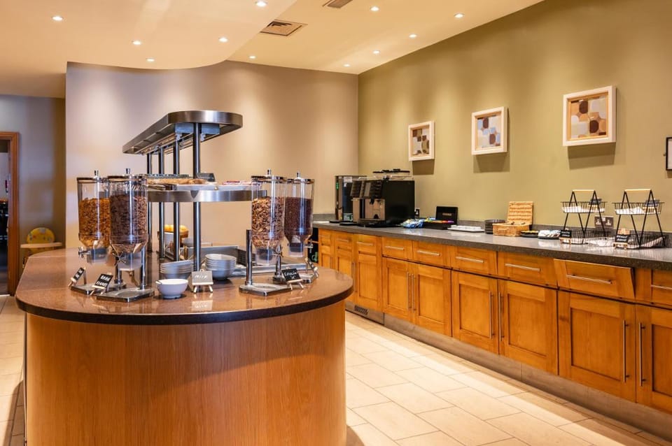 Milestone Peterborough Hotel A1M, Sure Hotel Collection by Best Western Hotel in Huntingdonshire District