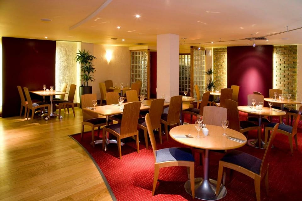 Premier Inn London Kew Bridge Hotel in Brentford