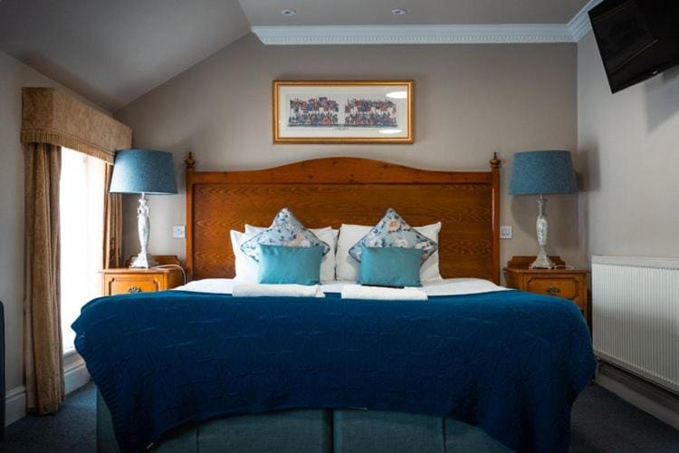 The Atherstone Red Lion Hotel Hotel in North Warwickshire District