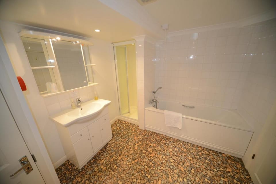 Marine View Bed and Breakfast in Brighton