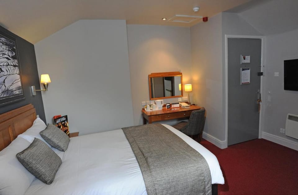 Brentwood Inn by Greene King Inns Inn in Rotherham