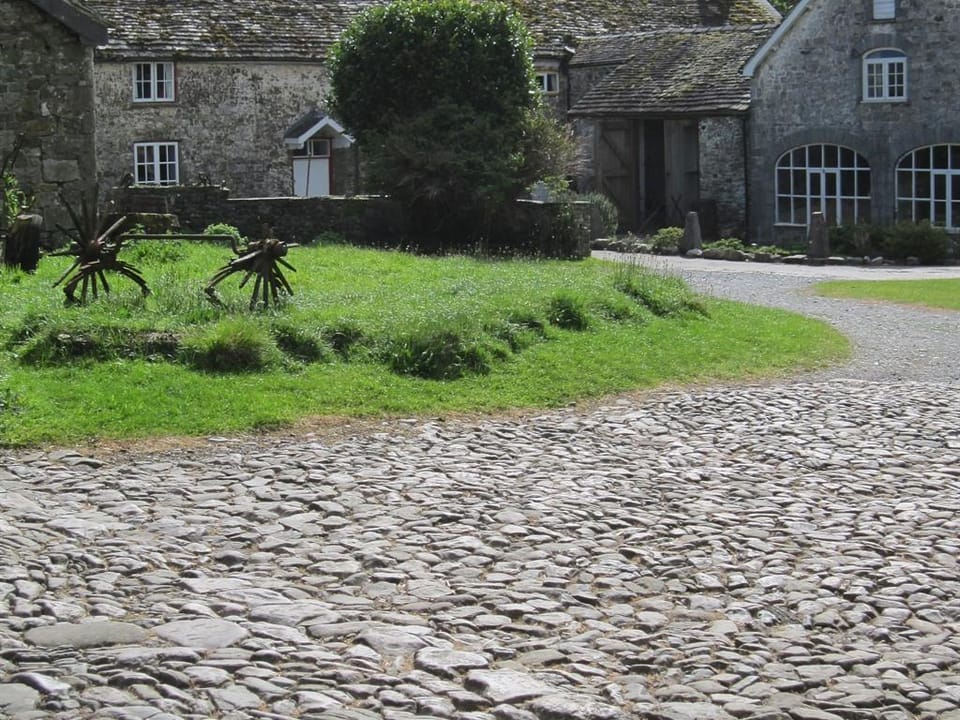 Glynhir Mansion Hotel in Wales