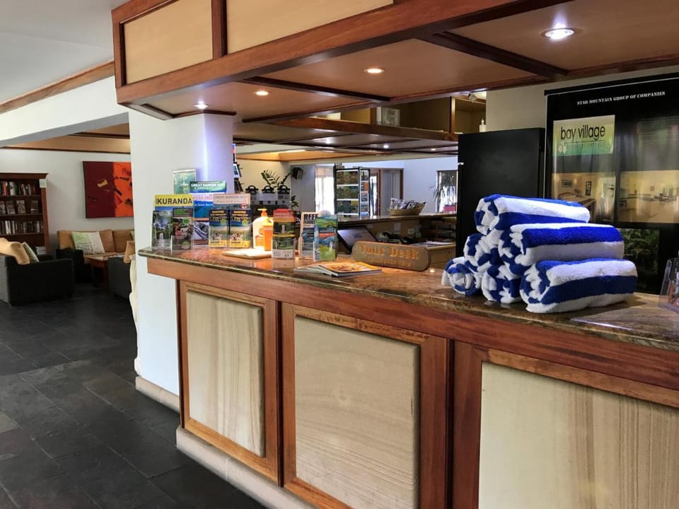 Bay Village Tropical Retreat & Apartments Apartment hotel in Cairns