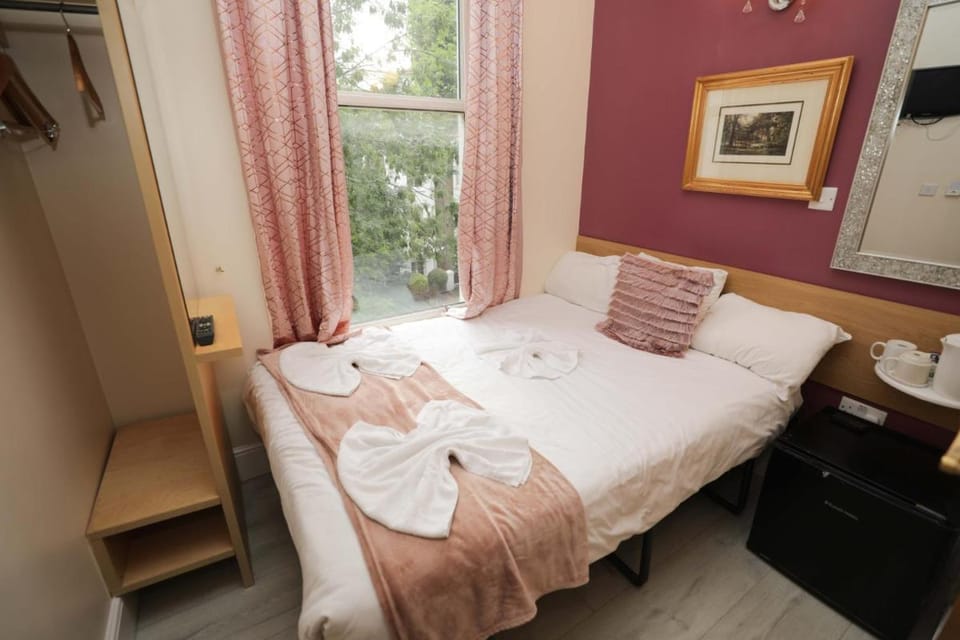 Holland Inn Hotel Hotel in City of Westminster