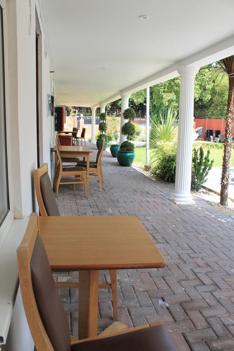 Skylark B&B Bed and Breakfast in Hounslow