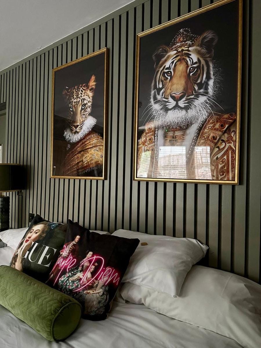 OYO The Townhouse Hotel in Durham