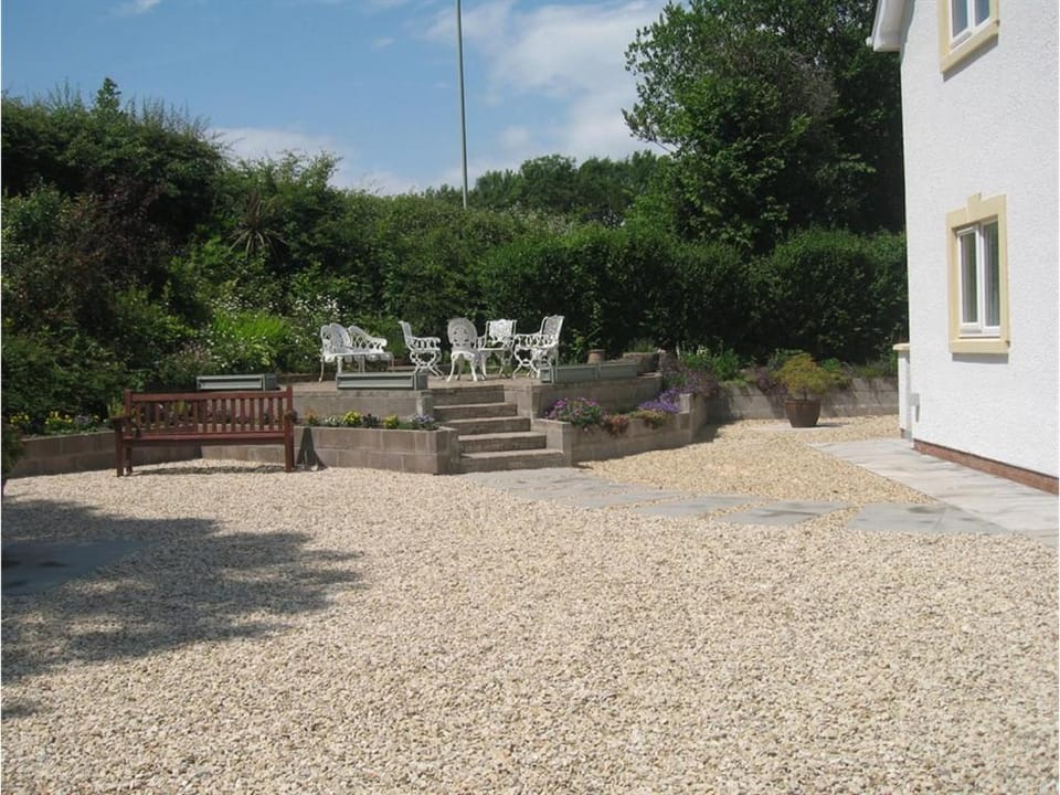 Hazelwood House Bed and Breakfast in Bridgend