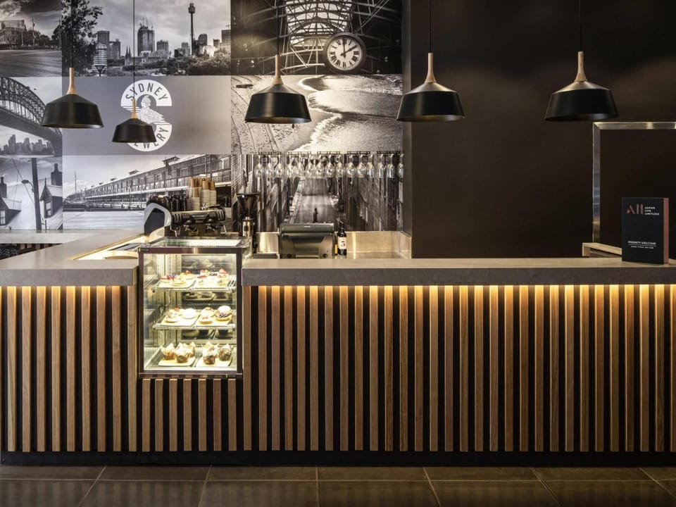 Hotel Ibis World Square Hotel in Surry Hills