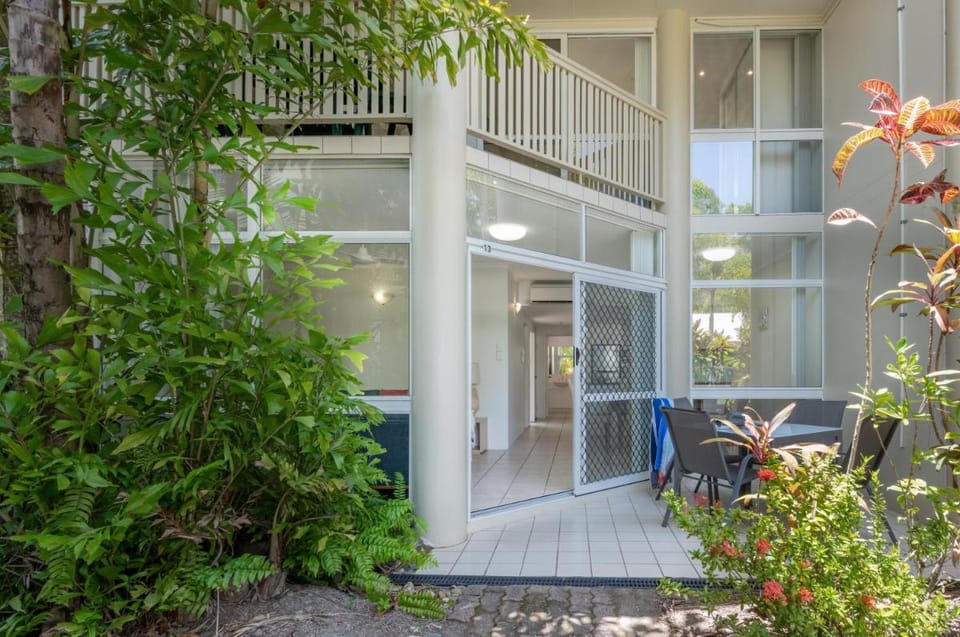 Tropical Nites Holiday Townhouses Resort in Port Douglas