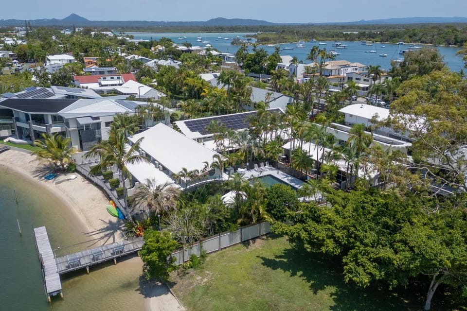 Caribbean Noosa Apartment hotel in Noosa Heads