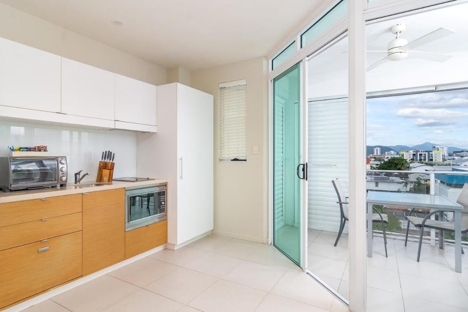 201 Lake Street Resort in Cairns