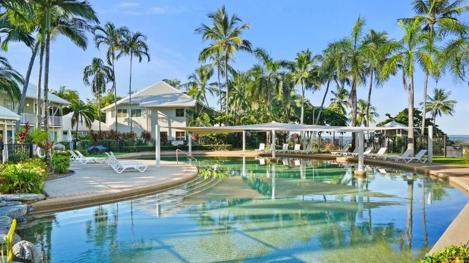 Coral Sands Beachfront Resort Apartment hotel in Cairns