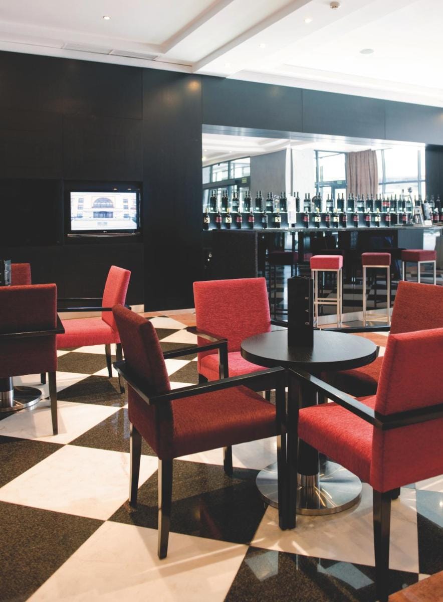 Vila Gale Porto Hotel in Porto
