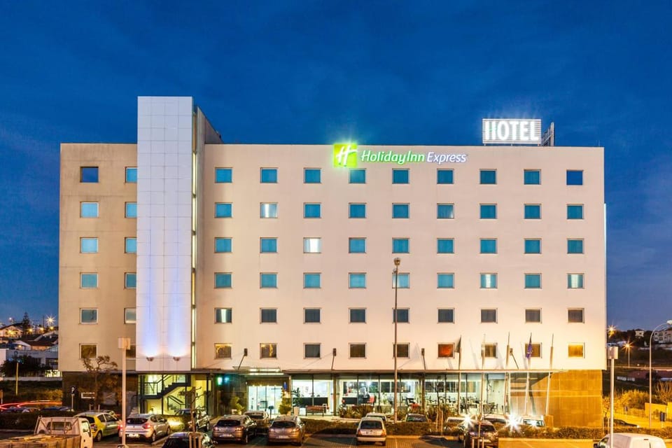 Holiday Inn Express Lisbon-Oeiras By IHG Hotel in Lisbon District