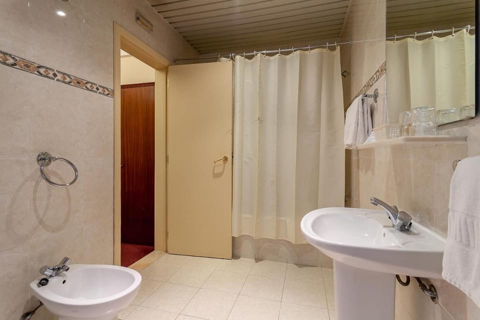 Residencial Horizonte Bed and Breakfast in Lisbon