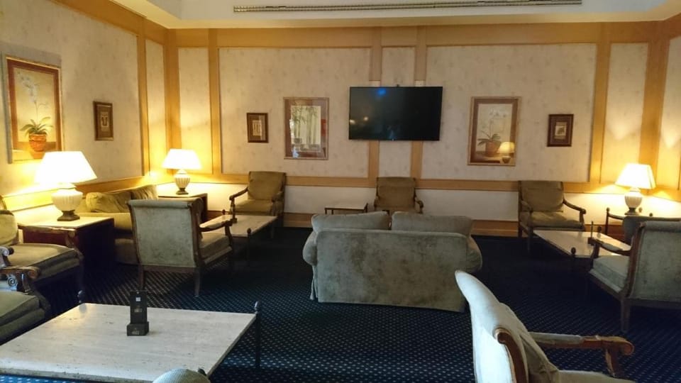 Riviera Hotel Hotel in Carcavelos