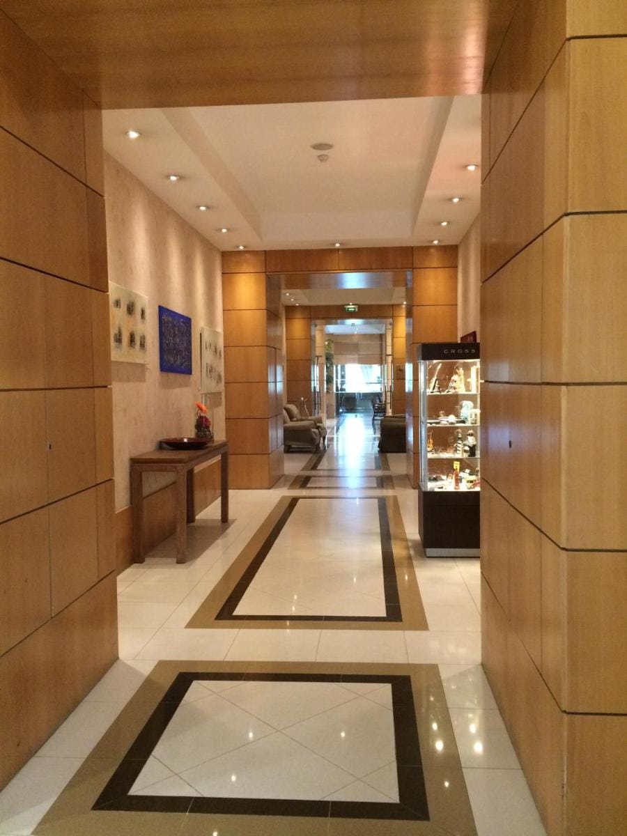 Riviera Hotel Hotel in Carcavelos