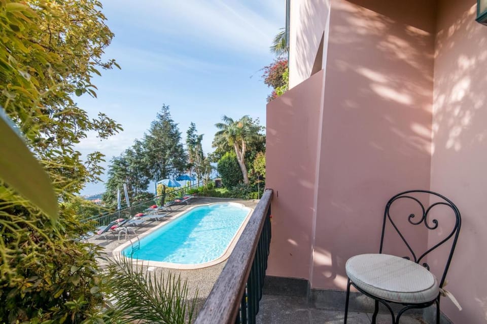 Villa Alto Boutique Hotel Bed and Breakfast in Madeira District