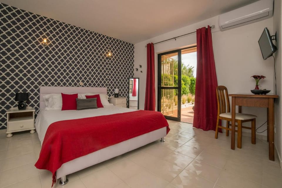 Casa Rosa Montes Bed and Breakfast in Luz