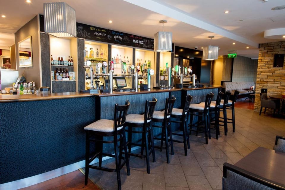 Leonardo Hotel Cork - Formerly Jurys Inn Hotel in Cork City