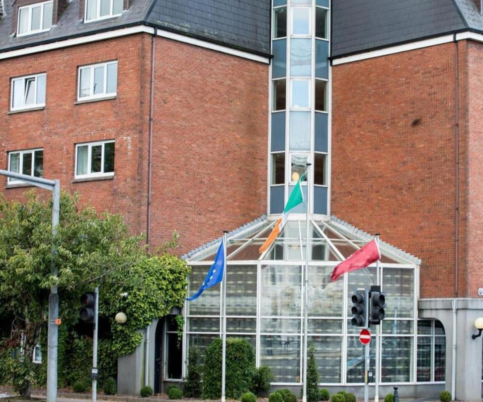Leonardo Hotel Cork - Formerly Jurys Inn Hotel in Cork City