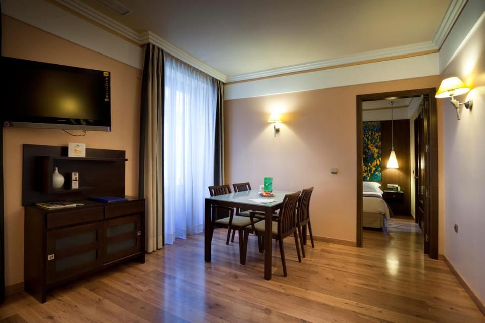 Suites Gran Vía 44 Hotel in Granada