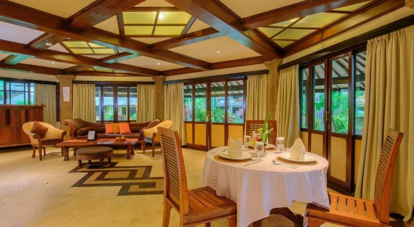 Hotel Vila Lumbung Resort in North Kuta