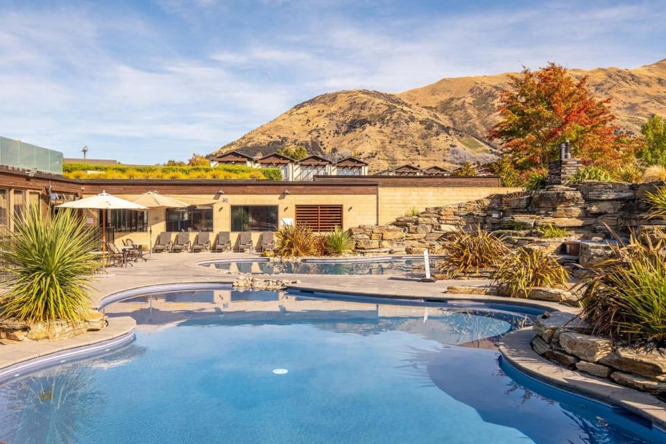 Oakridge Resort Lake Wanaka Apartment hotel in Wanaka