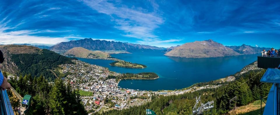 Oaks Queenstown Shores Resort Hotel in Queenstown