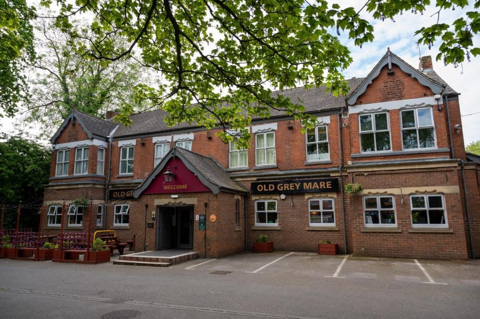 Old Grey Mare Inn by Greene King Inns Hotel in Hull