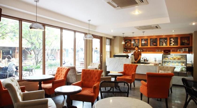 Rambuttri Village Inn & Plaza Inn in Bangkok