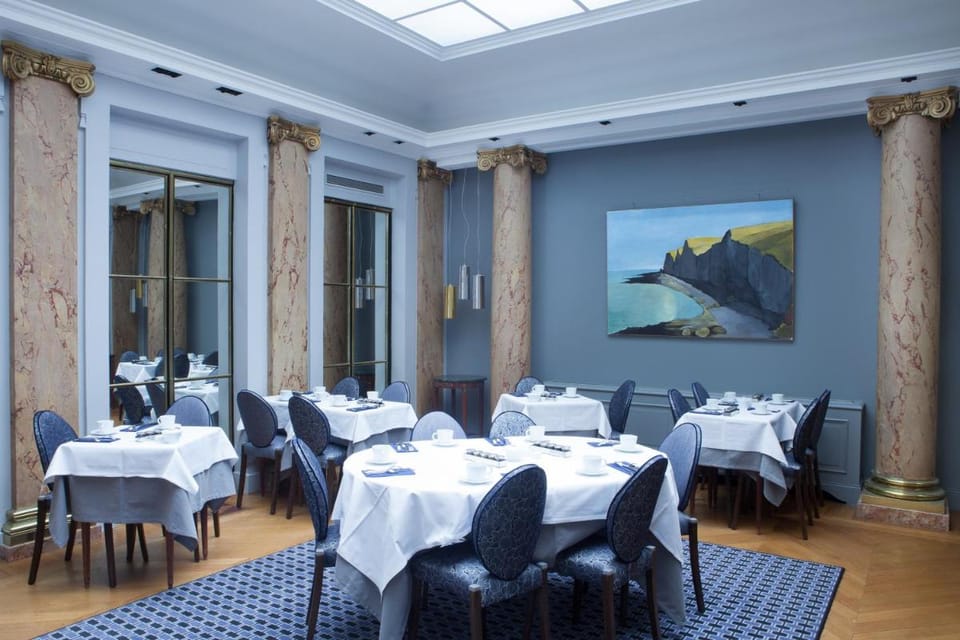 Hotel Brighton Hotel in Paris