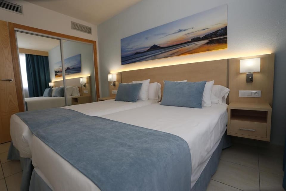 Hotel-Apartamentos Andorra Apartment hotel in Playa de las Americas