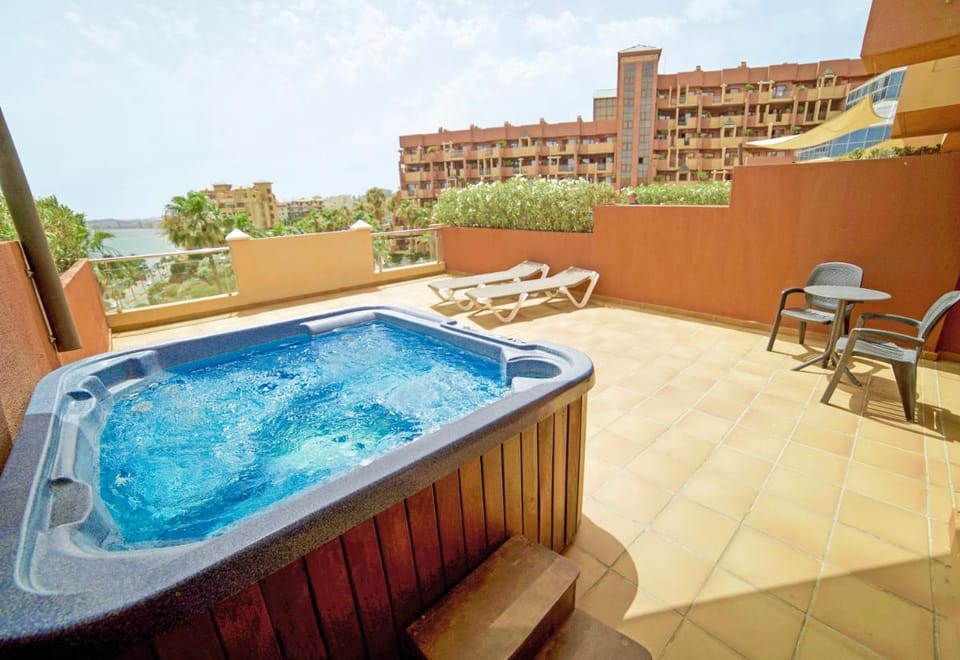 Holiday World Polynesia Hotel in Benalmadena