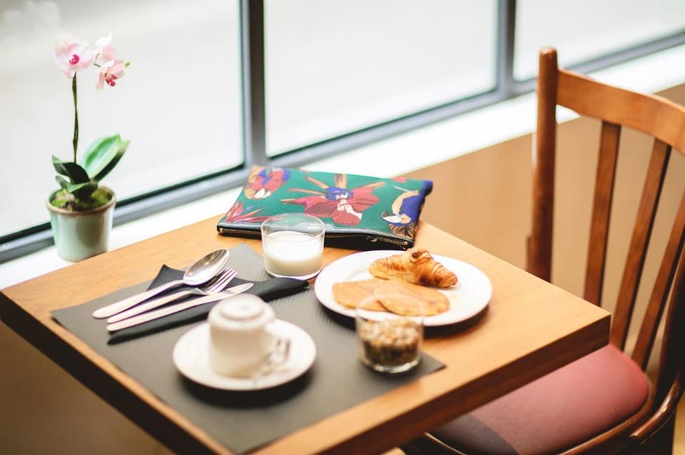 Hotel Crayon By Elegancia Hotel in Paris