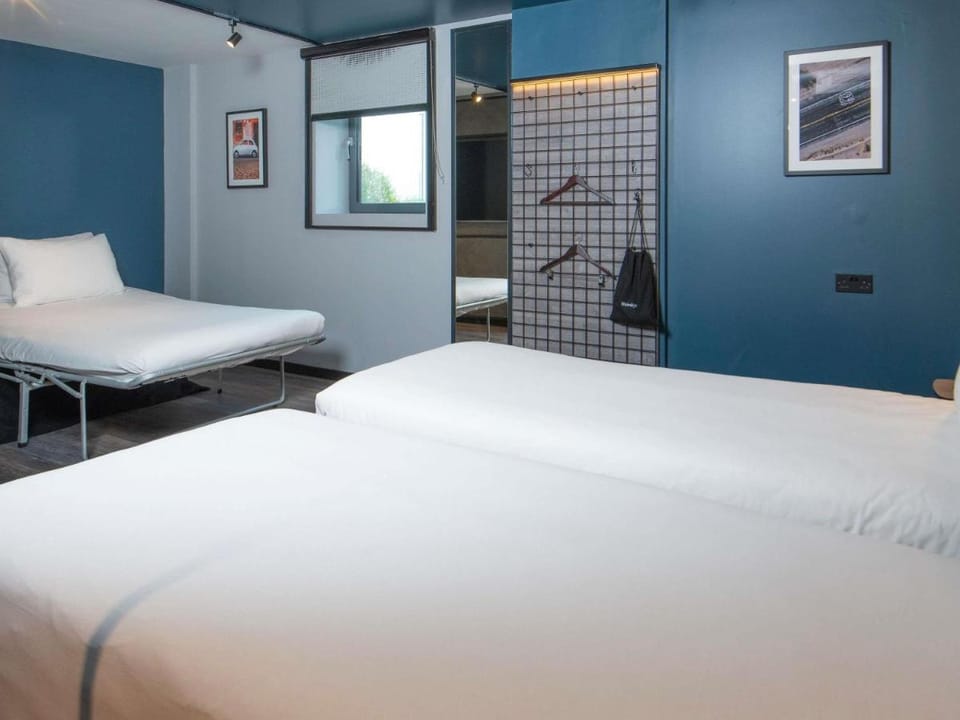 ibis Styles London Gatwick Airport Hotel in Crawley