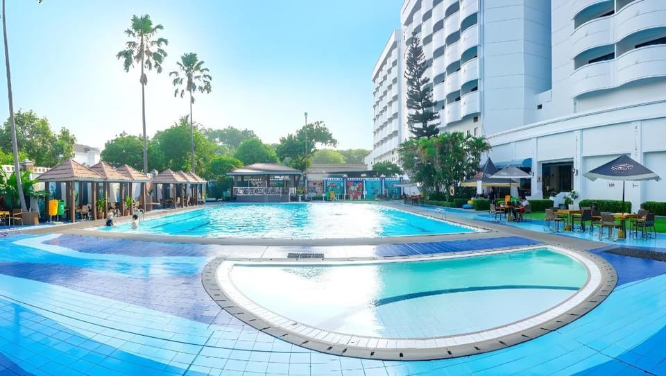 Sunlake Waterfront Resort & Convention Hotel in Jakarta