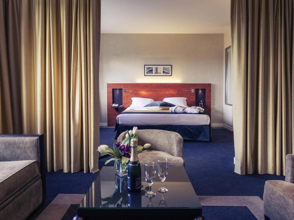 Mercure Maurepas Saint Quentin Hotel in Île-de-France