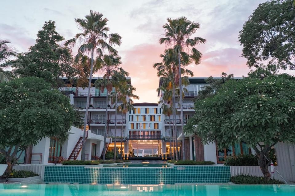 RELO' The Urban Escape - Huahin Resort in Hua Hin District