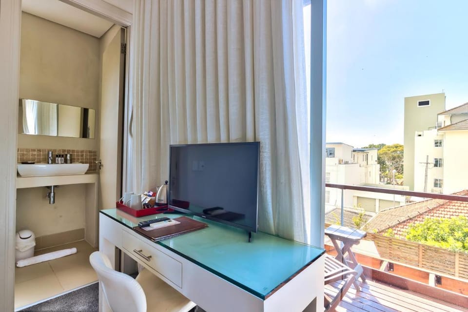 The One 8 Hotel Hotel in Cape Town