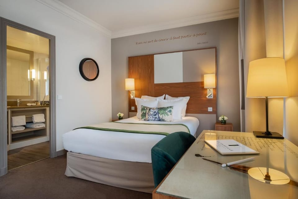 Le Tourville Eiffel Hotel in Paris