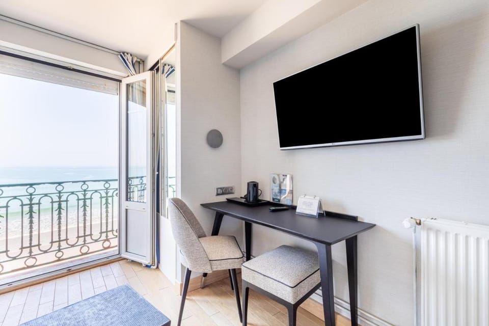 Hotel Kyriad Saint Malo Centre Plage Hotel in St-Malo