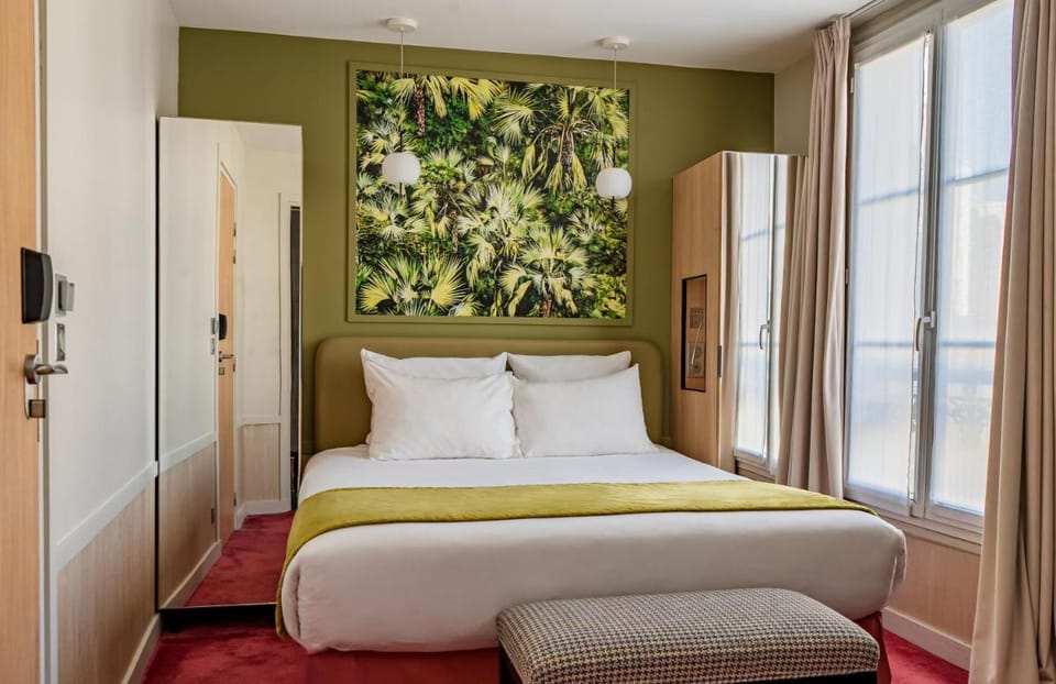 Hotel Edouard VI Hotel in Paris