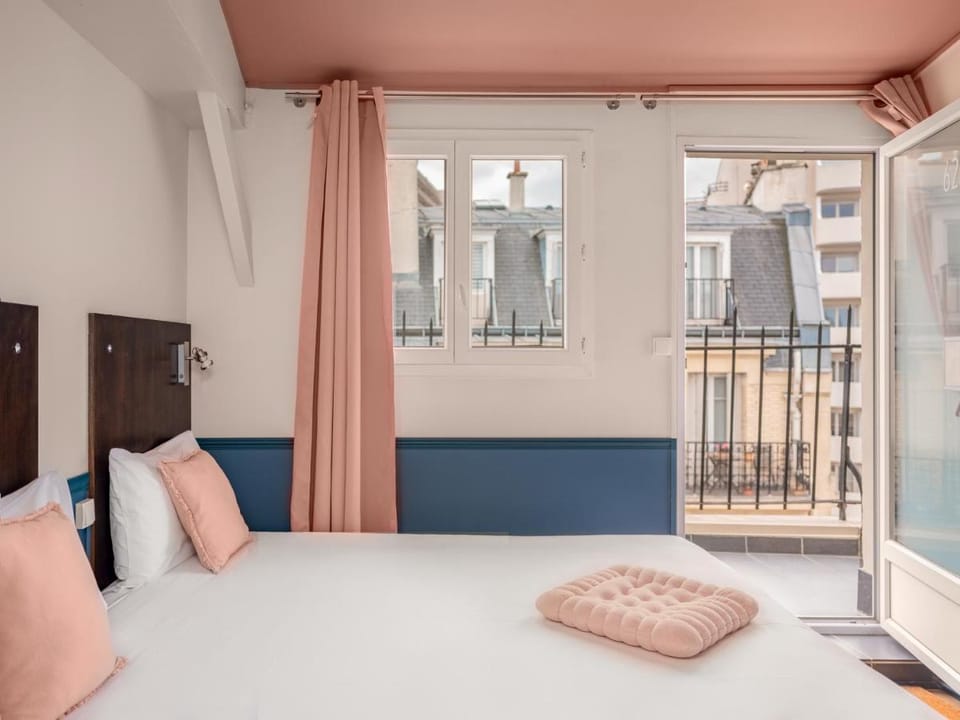 HÃ´tel Biskui Hotel in Levallois-Perret