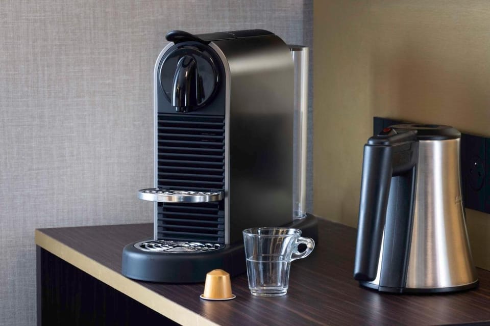 Best Western Hotel Bretagne Montparnasse Hotel in Paris