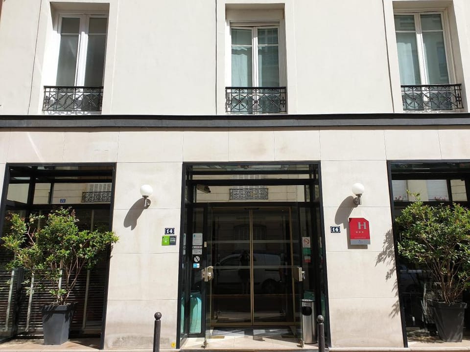 Floride-Etoile Hotel in Paris