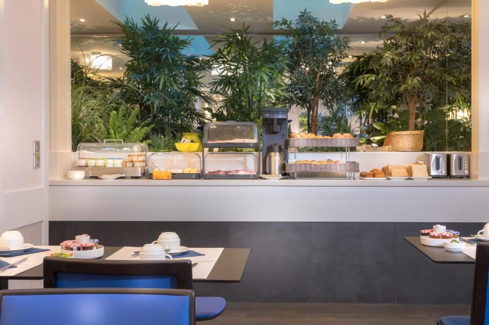 Elysees Ceramic Hotel in Paris